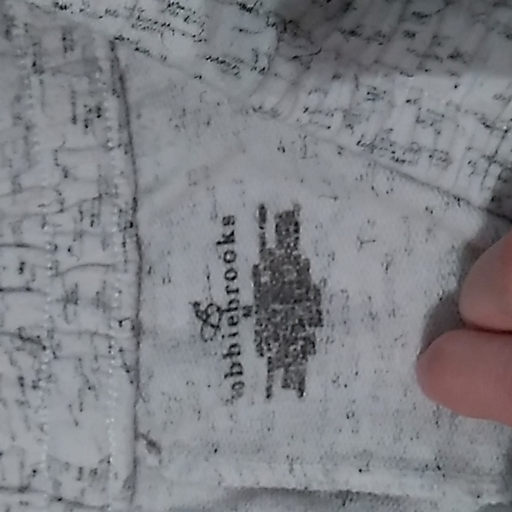 Shorts - Picture 2 of 2